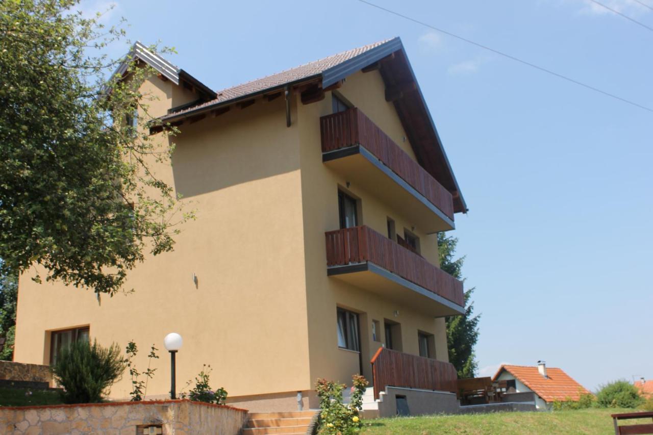 Hotel House Stefanac à Selište Drežničko Extérieur photo