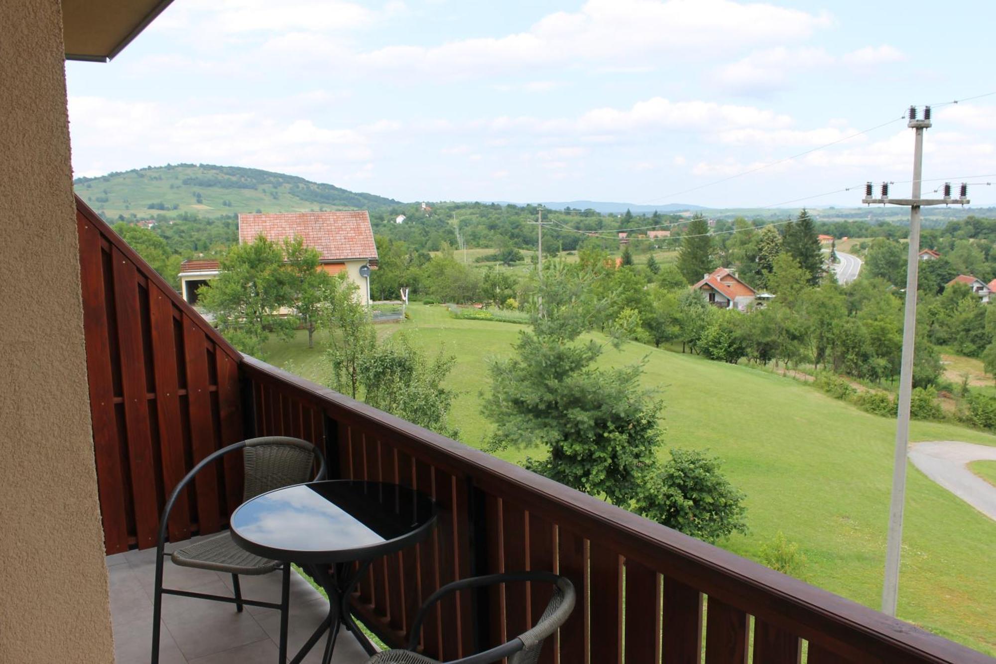 Hotel House Stefanac à Selište Drežničko Extérieur photo